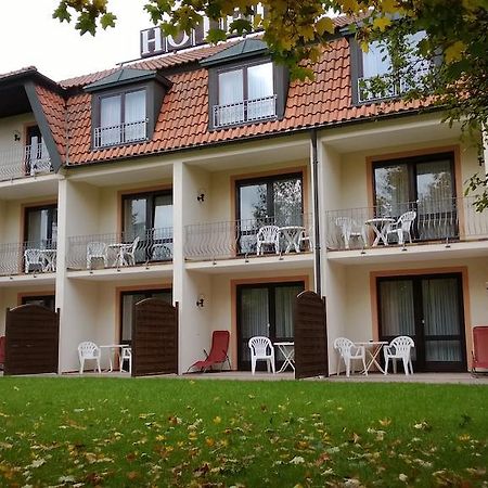 Landhotel Vierjahreszeiten Bad Königshofen im Grabfeld Extérieur photo