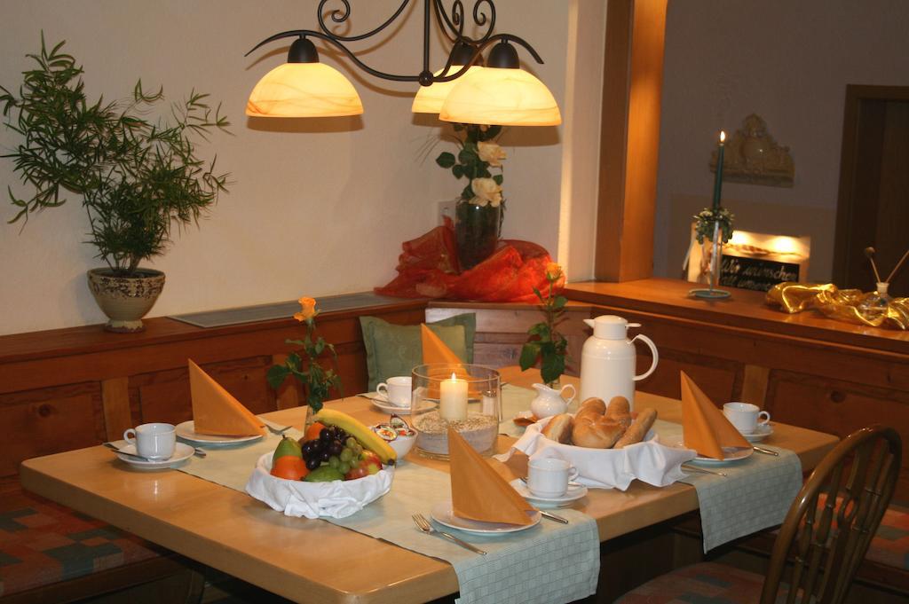 Landhotel Vierjahreszeiten Bad Königshofen im Grabfeld Extérieur photo